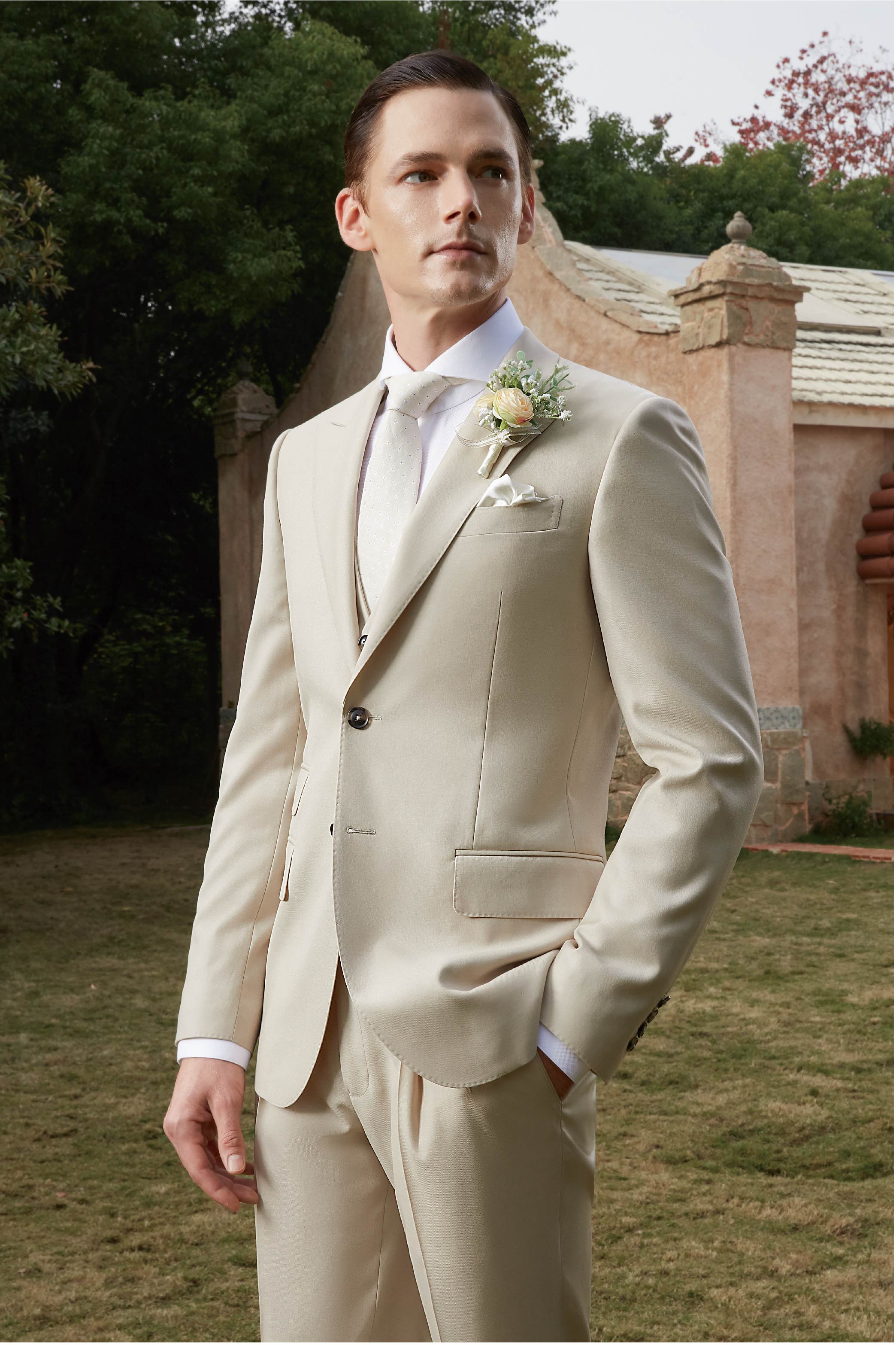Affordable Elegance: Custom Suit Options for Every Budget